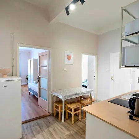 Апартаменты Flat In Zizkov -403-