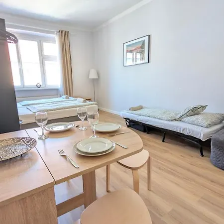 Flat In Zizkov -403- Прага