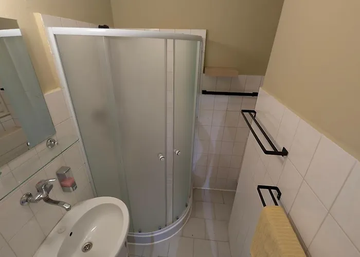 Flat In Zizkov -403- Прага