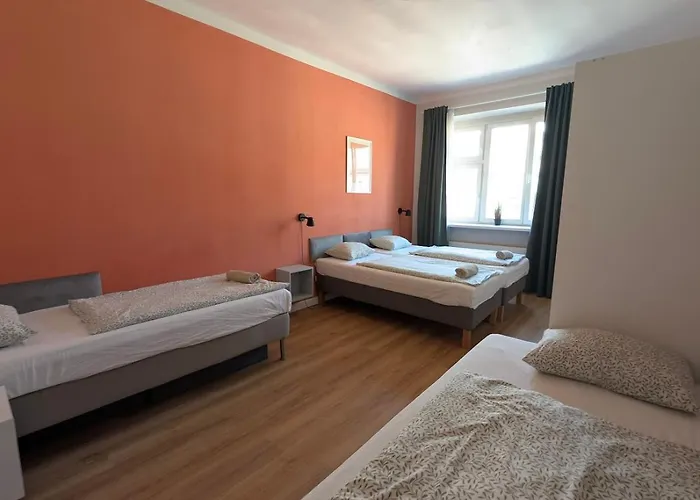 شقة Flat In Zizkov -403-