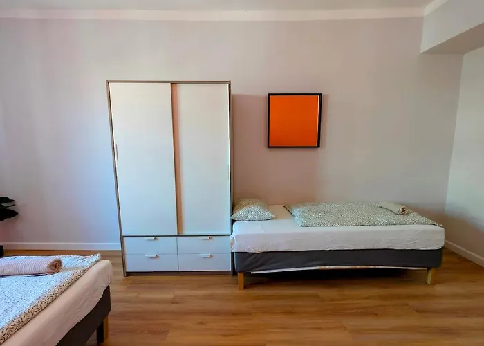 Flat In Zizkov -403- *