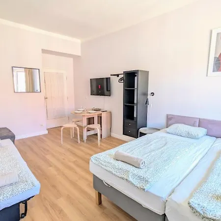 Flat In Zizkov -403- * Прага